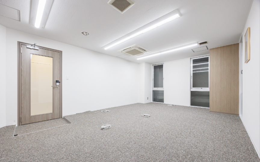 JR新橋駅徒歩6分!25年7月内装工事完了の新装セットアップオフィスの写真n7