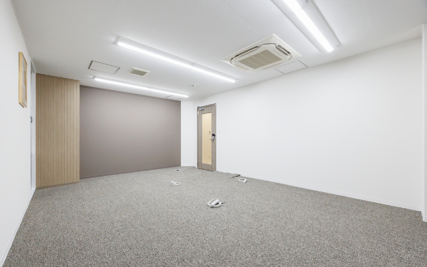 JR新橋駅徒歩6分!25年7月内装工事完了の新装セットアップオフィスの写真n8