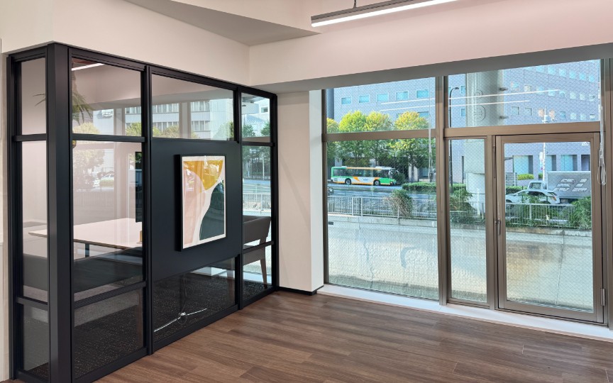 飯田橋駅徒歩1分、会議室設置済みで初期費用を抑えられるセットアップオフィスの写真6