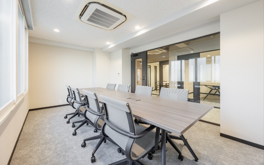 代々木駅徒歩2分!会議室3室完備の新装フルセットアップオフィスの写真10