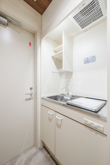 神田駅徒歩1分!内装工事不要、家具付き会議室も備えたセットアップオフィスの写真1