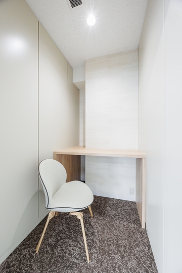 神田駅徒歩1分!内装工事不要、家具付き会議室も備えたセットアップオフィスの写真10